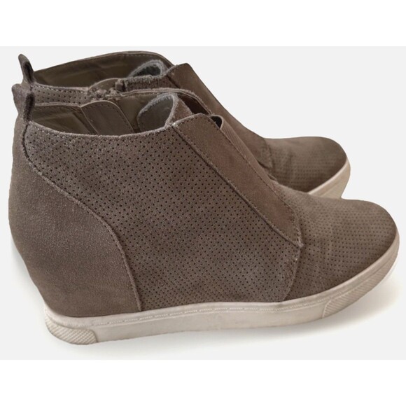 Steve Madden Shoes - Steve Madden Sneaker Women's Size 8M Taupe Wavery Wedge‎ Comfort